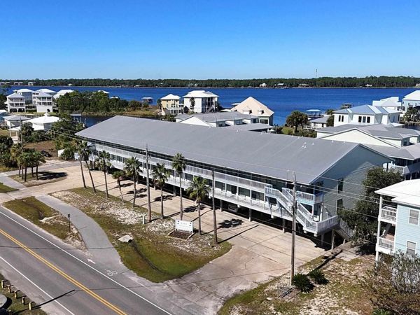 920 W Lagoon Ave, Unit A107, Gulf Shores, AL 36542