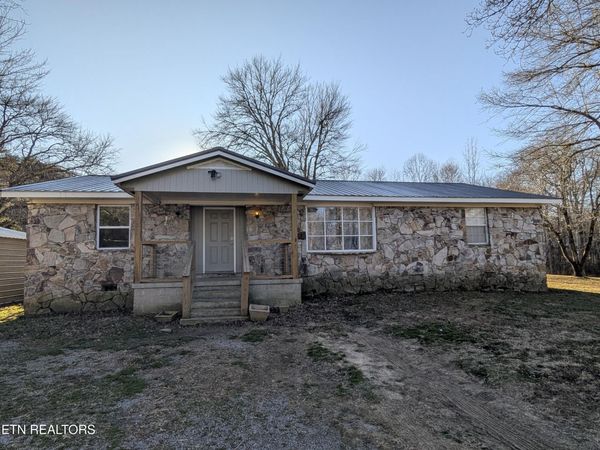 408 Sherman Rd, Dunlap, TN 37327