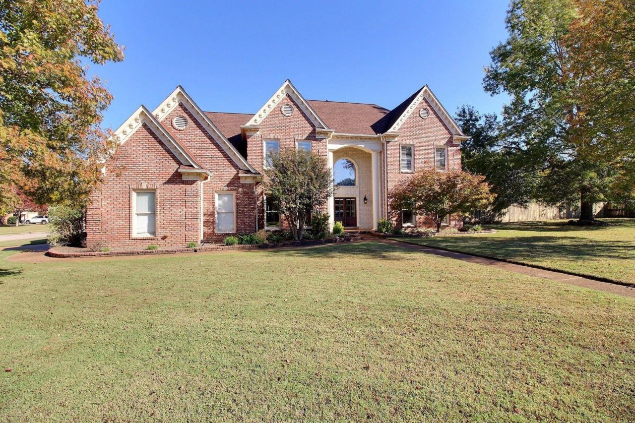 1670 Elk River Dr, Collierville, TN 38017 Main Photo