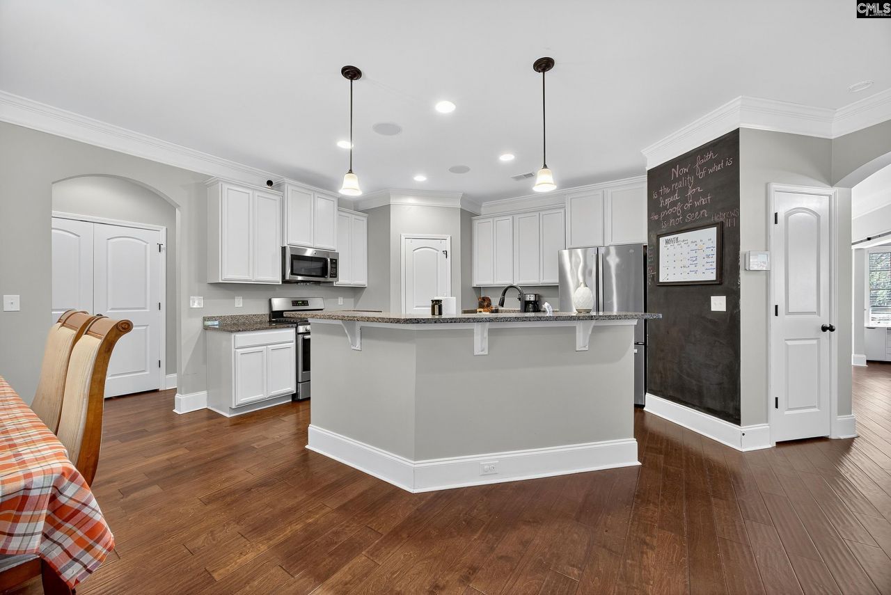 349 Bent Oak Drive Photo 4