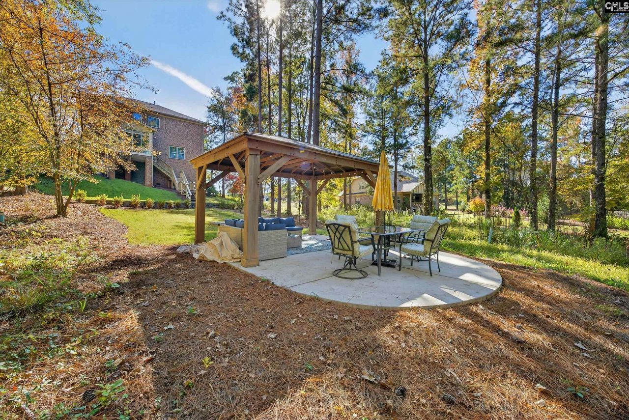 349 Bent Oak Drive Photo 6