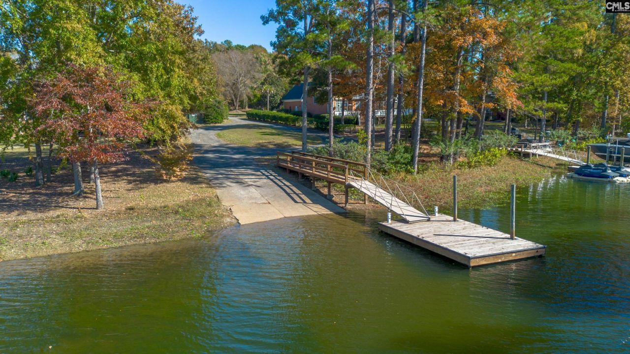 349 Bent Oak Drive Photo 7