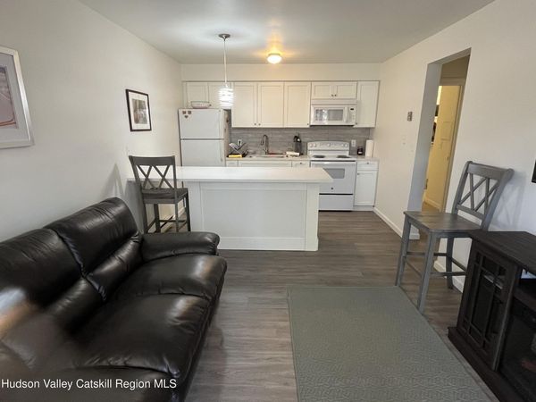 24 Highlands Drive, Unit J8, Hunter, NY 12442