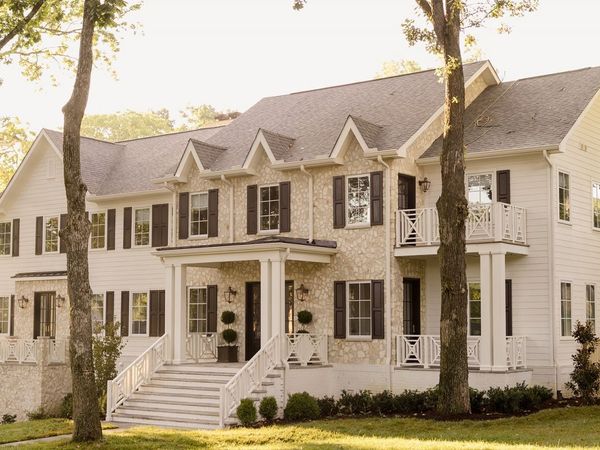 6137 Bresslyn Rd, Nashville, TN 37205