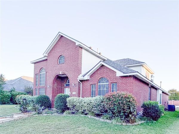 1236 Whitehorse Drive, Lewisville, TX 75077