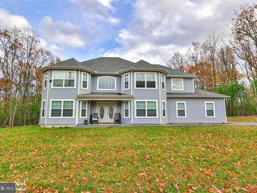 255 CATALPA DRIVE, KUNKLETOWN, PA 18058