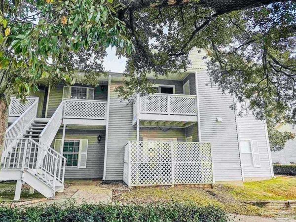 601 E Burgess, Unit D6, Pensacola, FL 32504