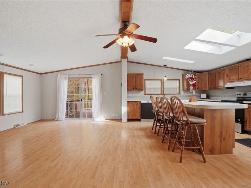 142 Oaktree Lane, Hiram, OH 44234 Photo 11