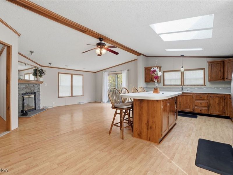 142 Oaktree Lane, Hiram, OH 44234 Photo 12