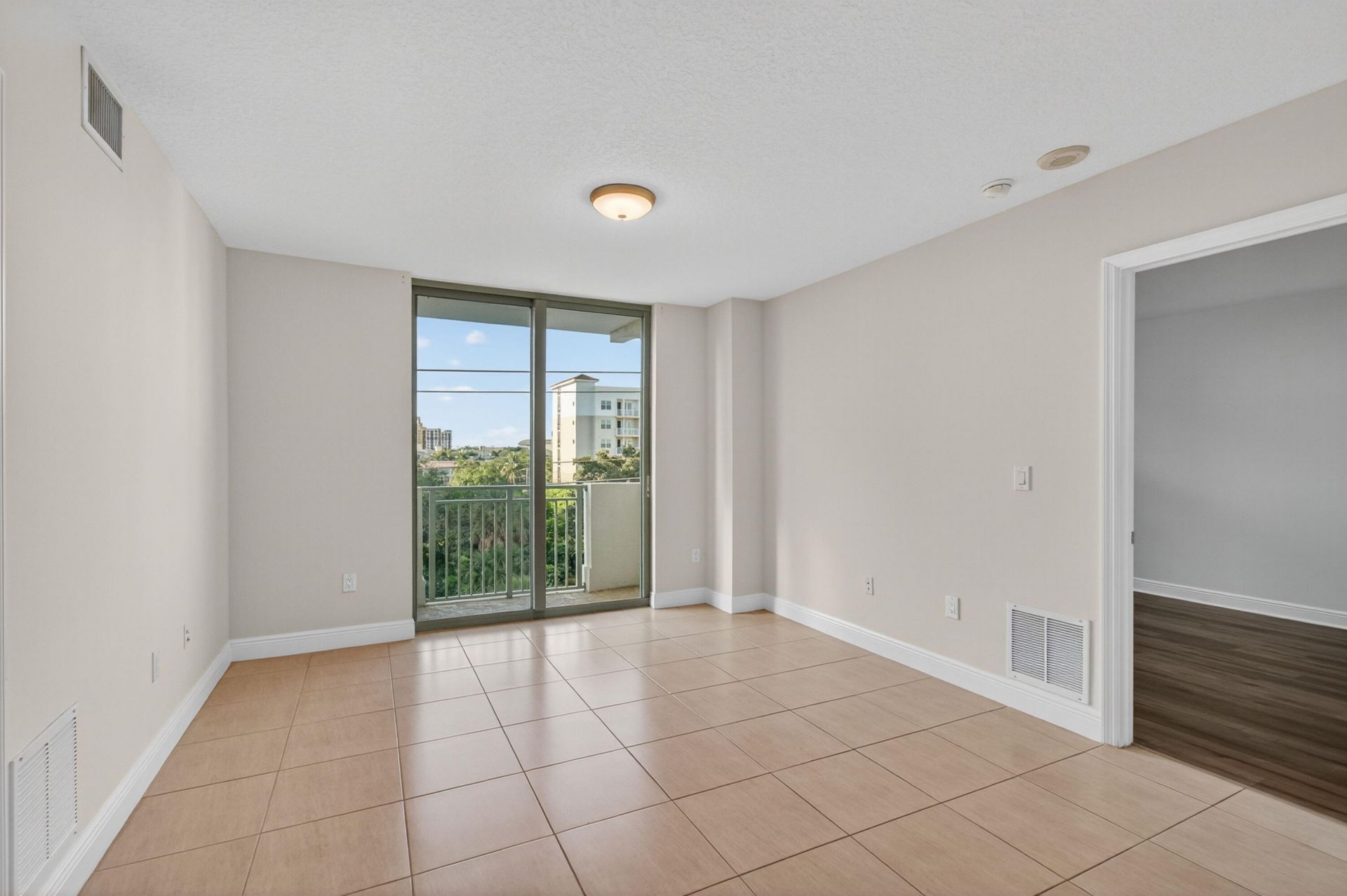610 Clematis Street, Unit 532, West Palm Beach, FL 33401 Photo