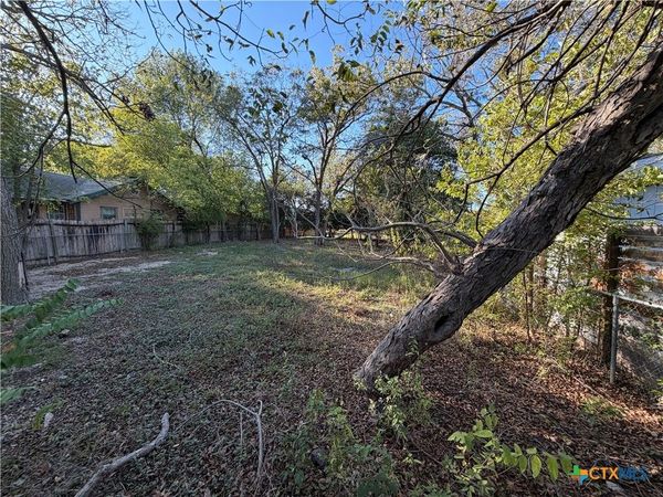 2044 Katy Street, New Braunfels, TX 78130