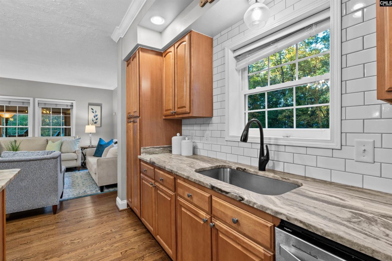 121 Midway Farms Drive Photo 7