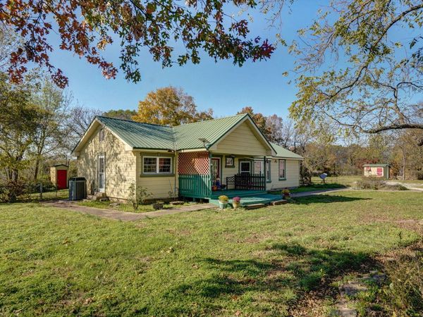 8065 N Farm Road 43, Ash Grove, MO 65604