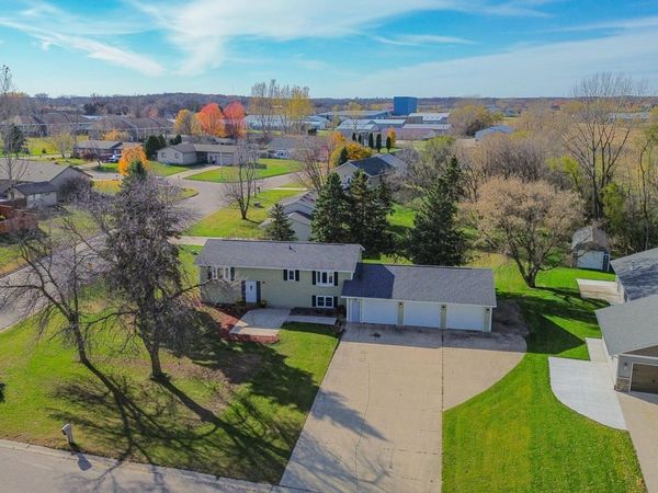 206 Pine Street SW, New London, MN 56273