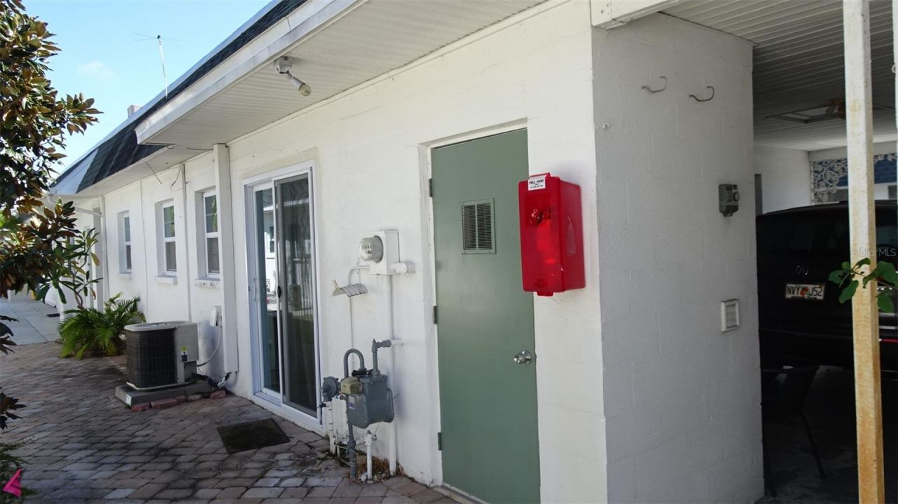 7809 38th Terrace N, Saint Petersburg, FL 33709 Photo