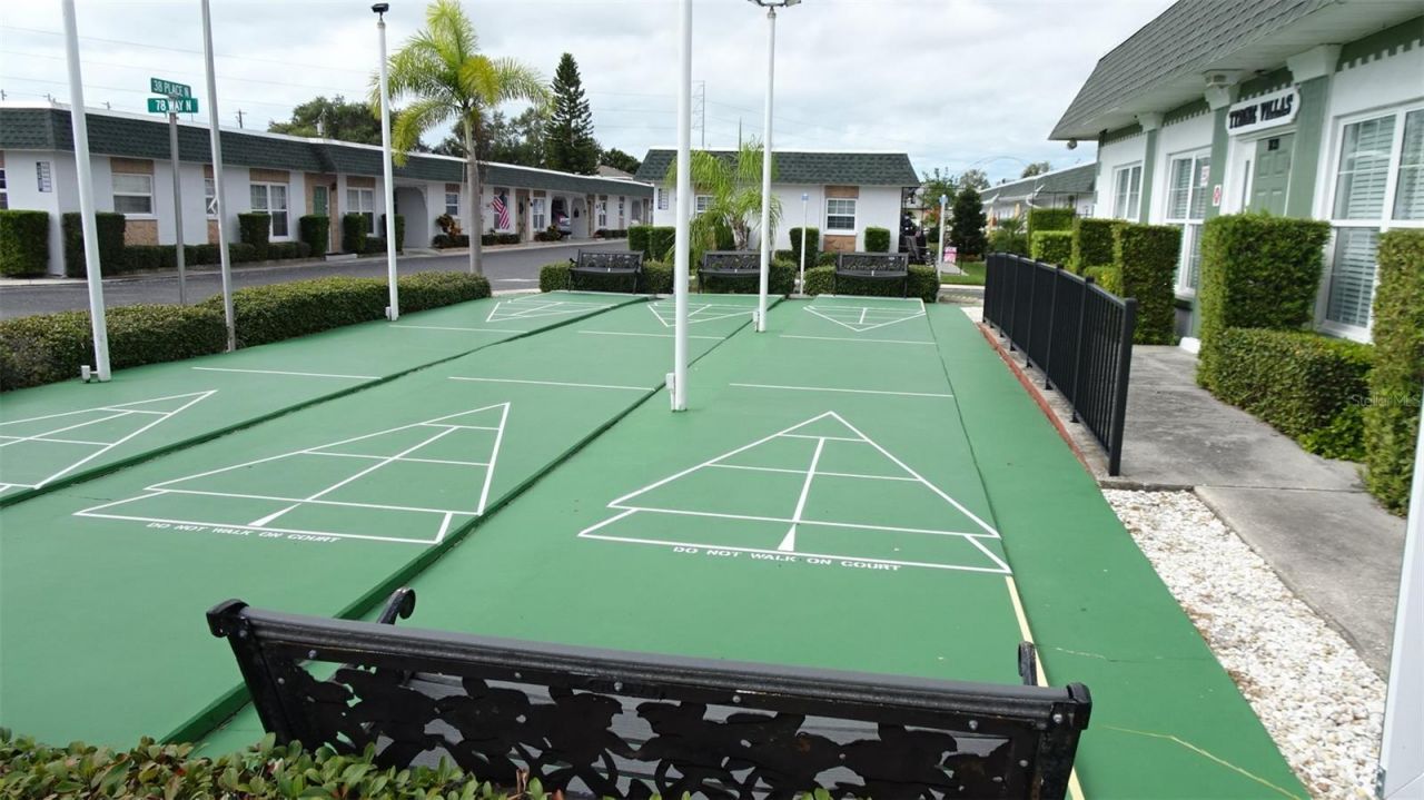 7809 38th Terrace N, Saint Petersburg, FL 33709 Photo