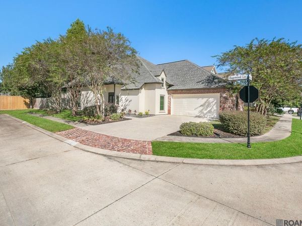 5236 Lone Pine Ln, Saint George, LA 70809