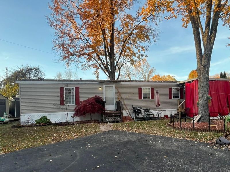 156 Cambridge Court, Reynoldsburg, OH 43068 Photo 1