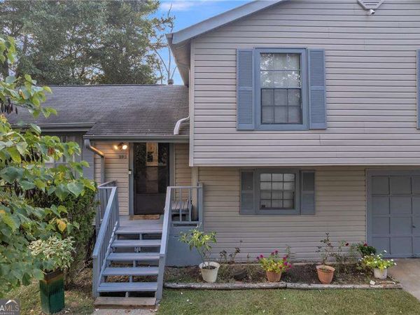 393 Cedar Trace SW, Marietta, GA 30008