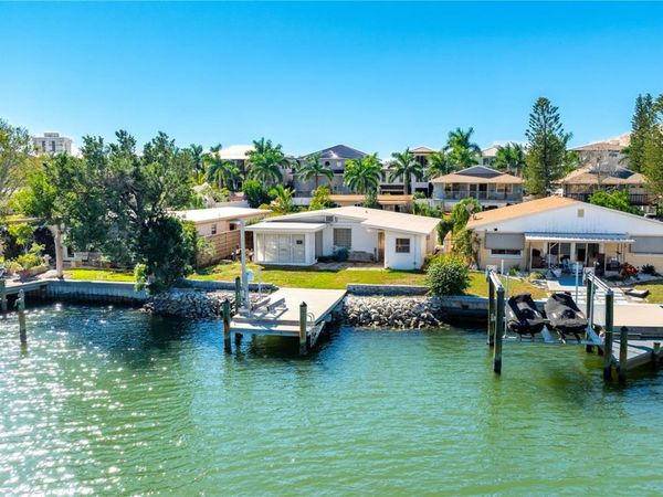 17611 1ST STREET E, REDINGTON SHORES, FL 33708