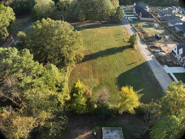 65 BLUE ST, Oakland, TN 38060