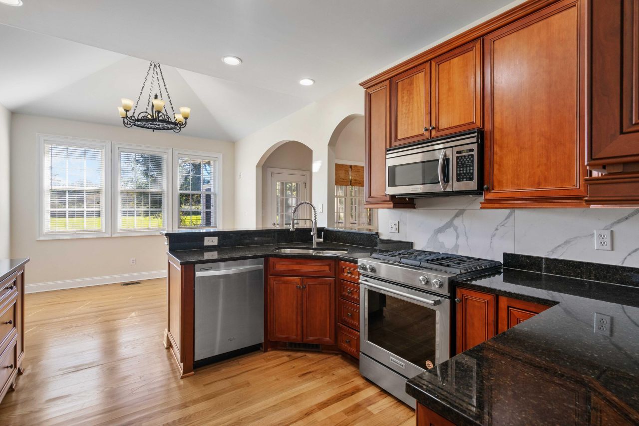 8623 Mcchune Court Photo 36