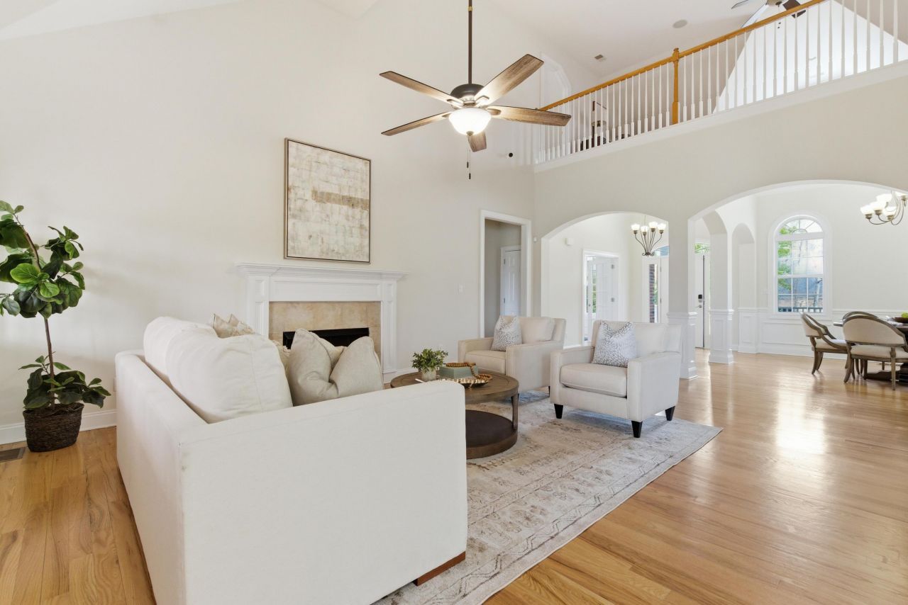 8623 Mcchune Court Photo 9