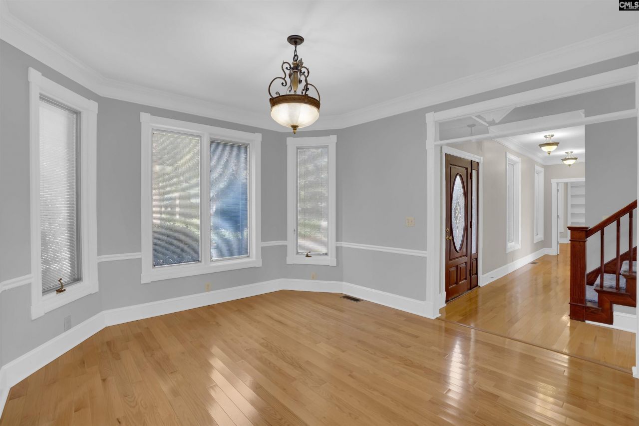 1053 Jones Road Photo 9