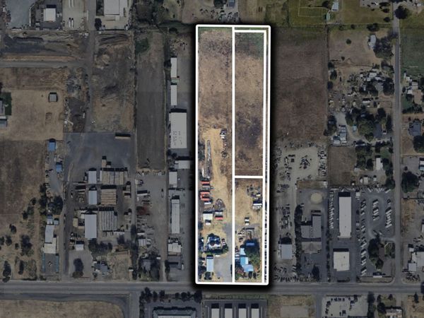 579 E Vilas Road, Central Point, OR 97502