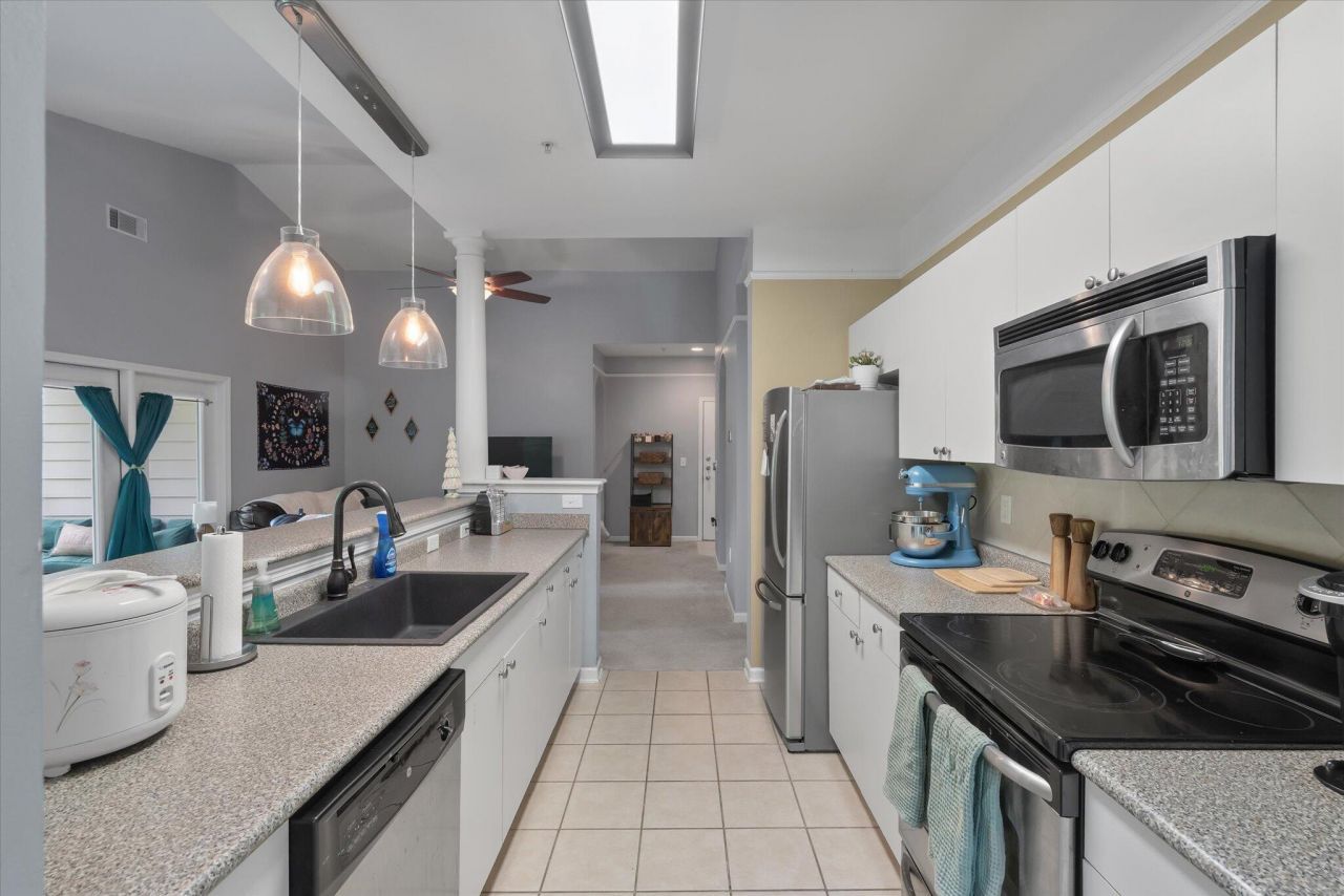 2632 Egret Crest Lane Photo 12