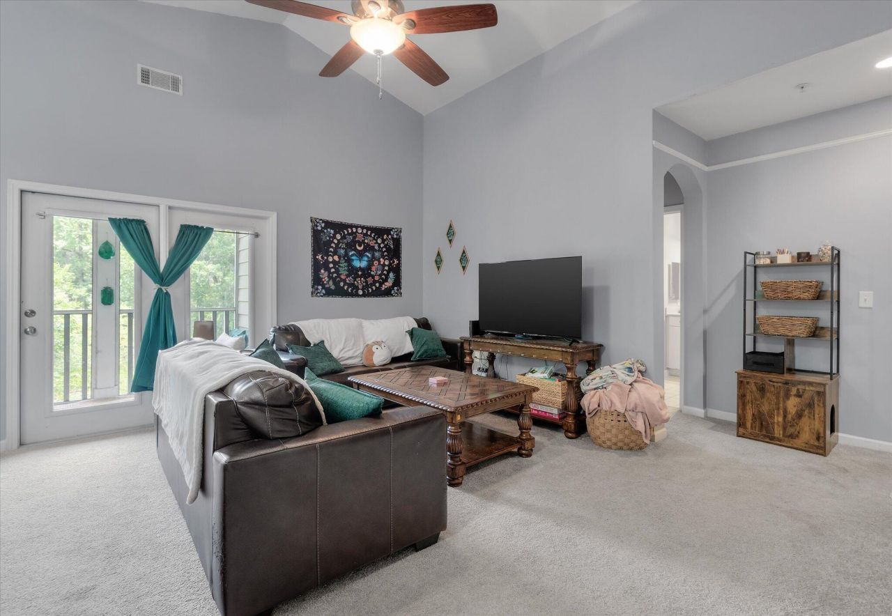 2632 Egret Crest Lane Photo 6