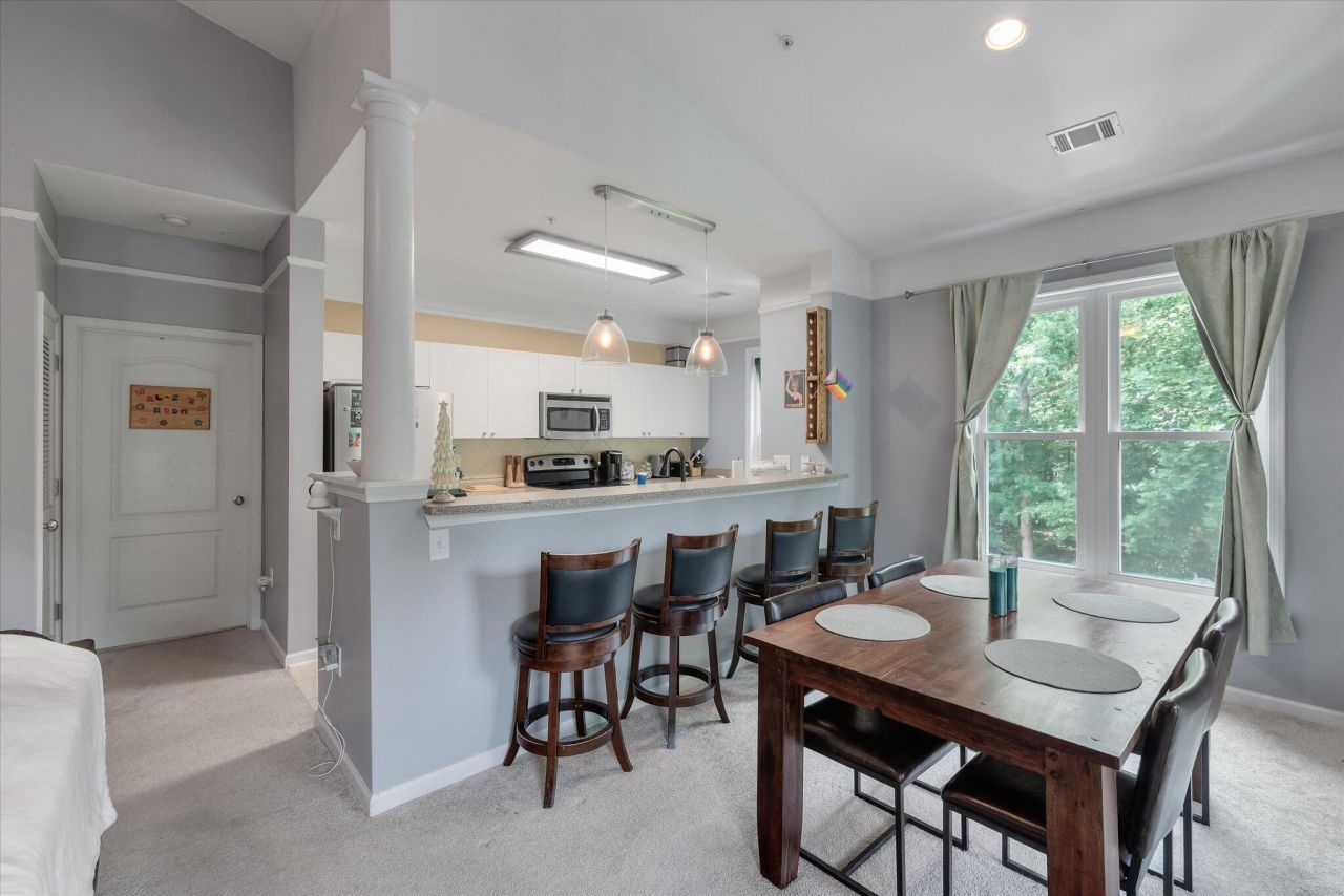 2632 Egret Crest Lane Photo 8