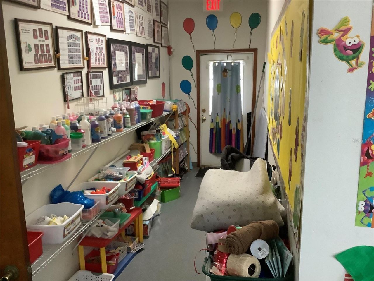 5814 8th St, Zephyrhills, FL 33542 Photo