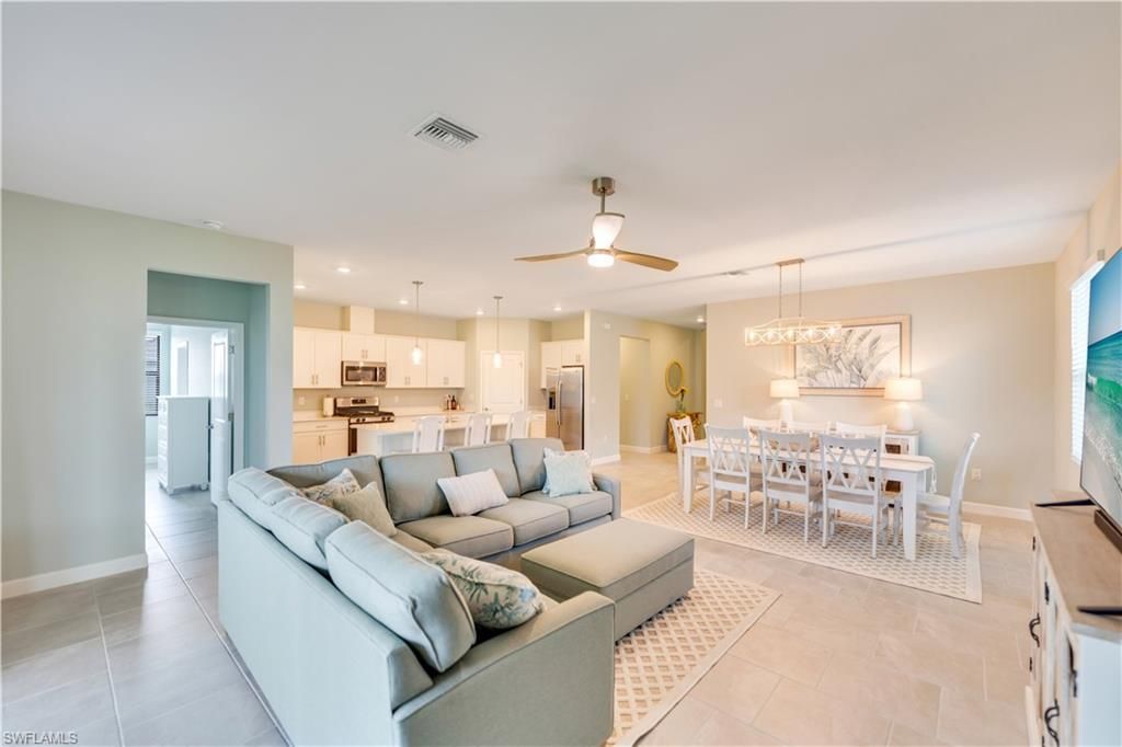 18546 Ives Dr, Estero, FL 33928 Photo