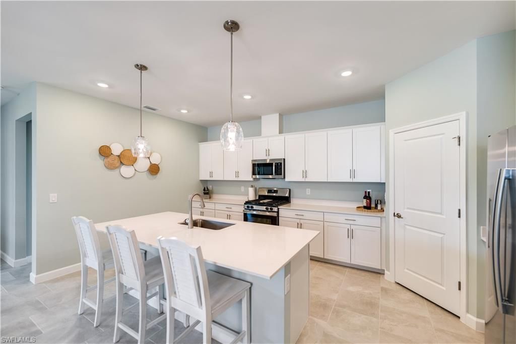 18546 Ives Dr, Estero, FL 33928 Photo