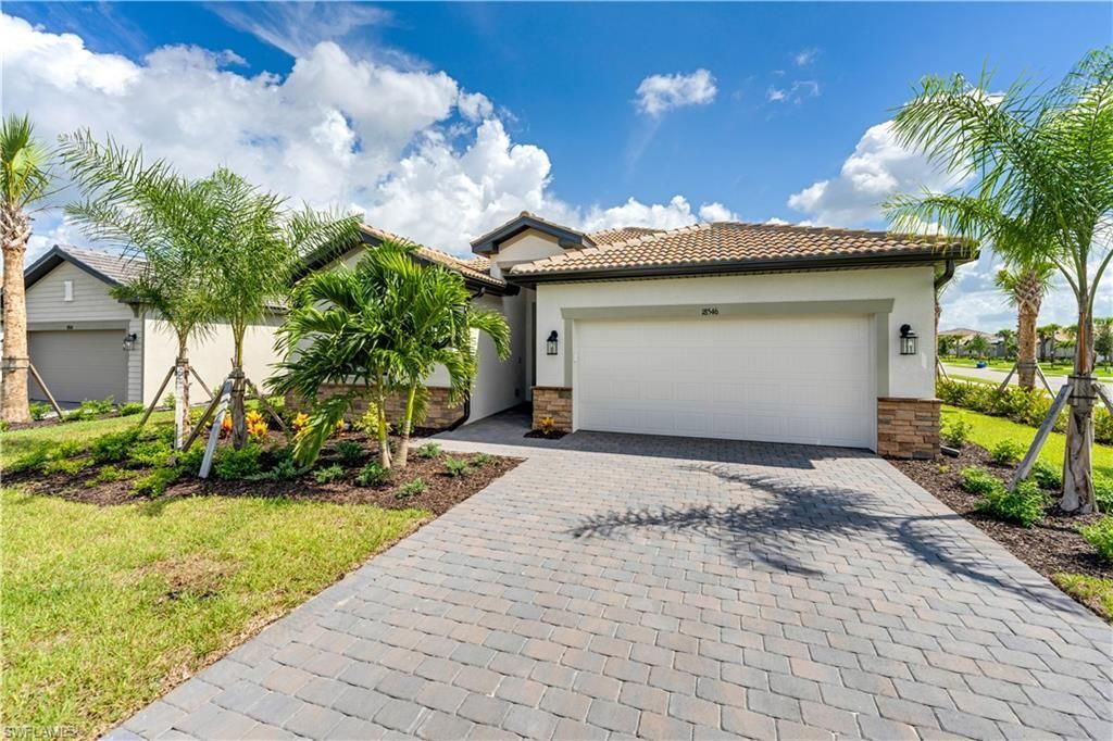 18546 Ives Dr, Estero, FL 33928 Photo
