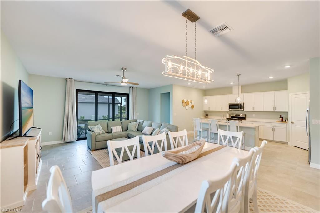 18546 Ives Dr, Estero, FL 33928 Photo