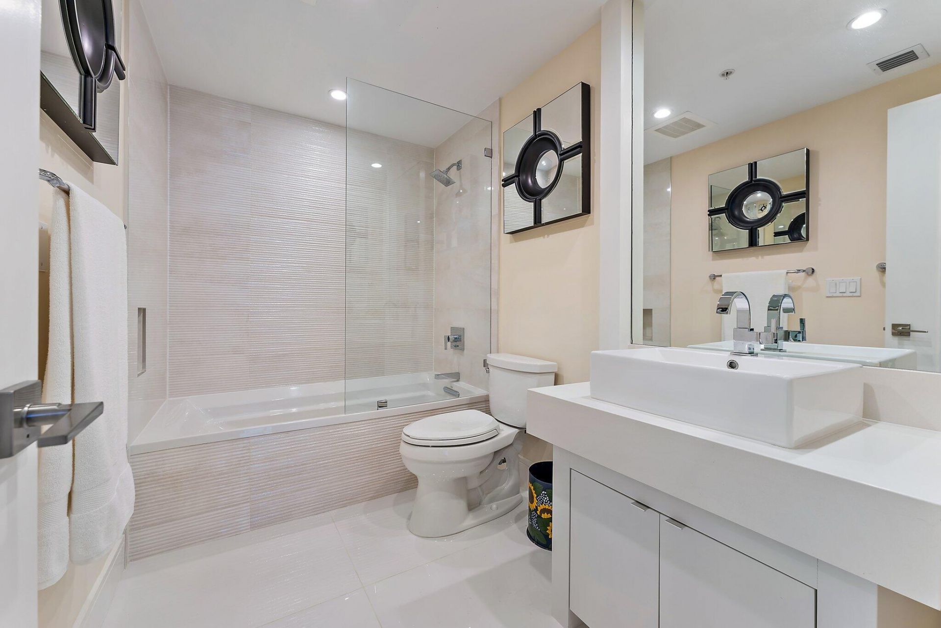 155 Ocean Avenue, Unit 502, Palm Beach Shores, FL 33404 Photo