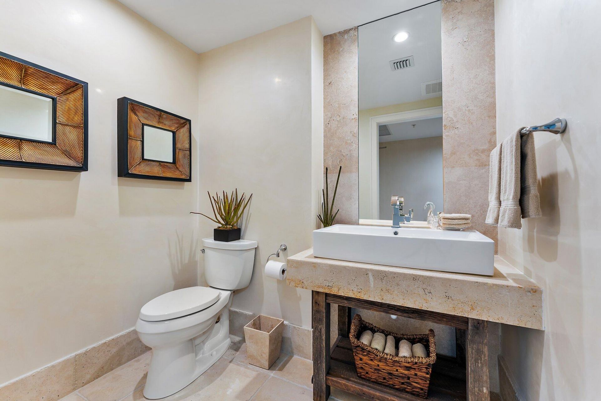 155 Ocean Avenue, Unit 502, Palm Beach Shores, FL 33404 Photo