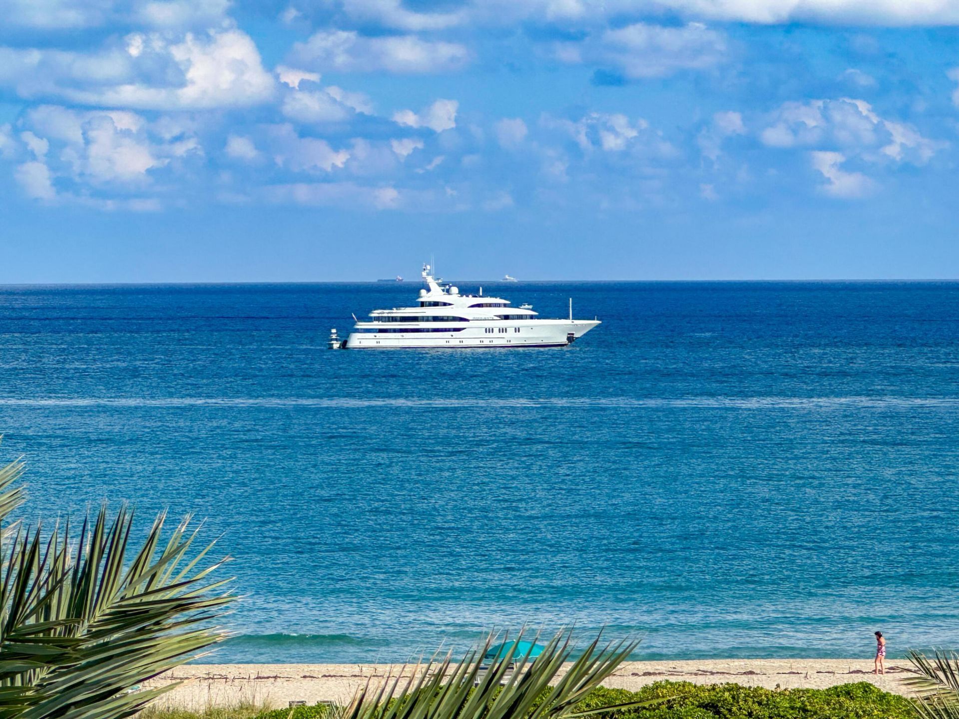 155 Ocean Avenue, Unit 502, Palm Beach Shores, FL 33404 Photo