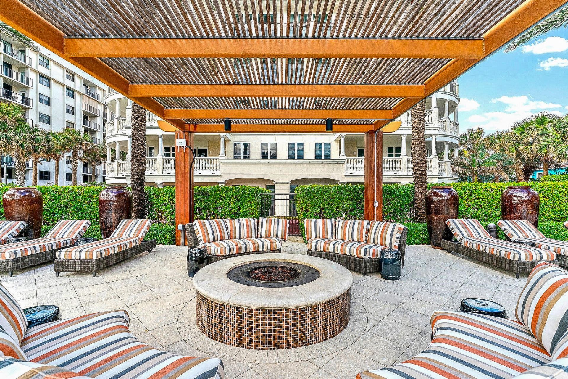 155 Ocean Avenue, Unit 502, Palm Beach Shores, FL 33404 Photo