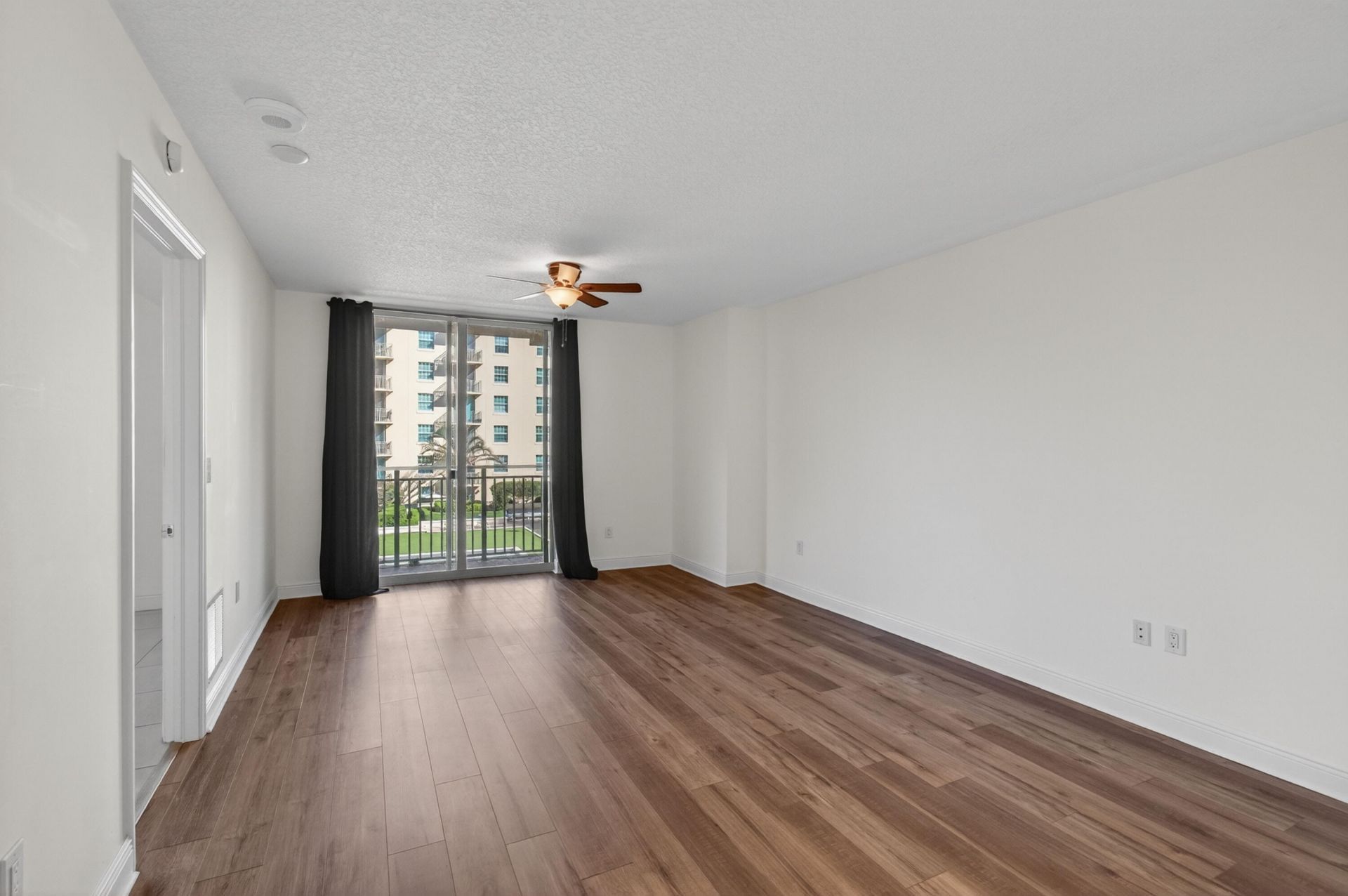 610 Clematis Street, Unit 433, West Palm Beach, FL 33401 Photo