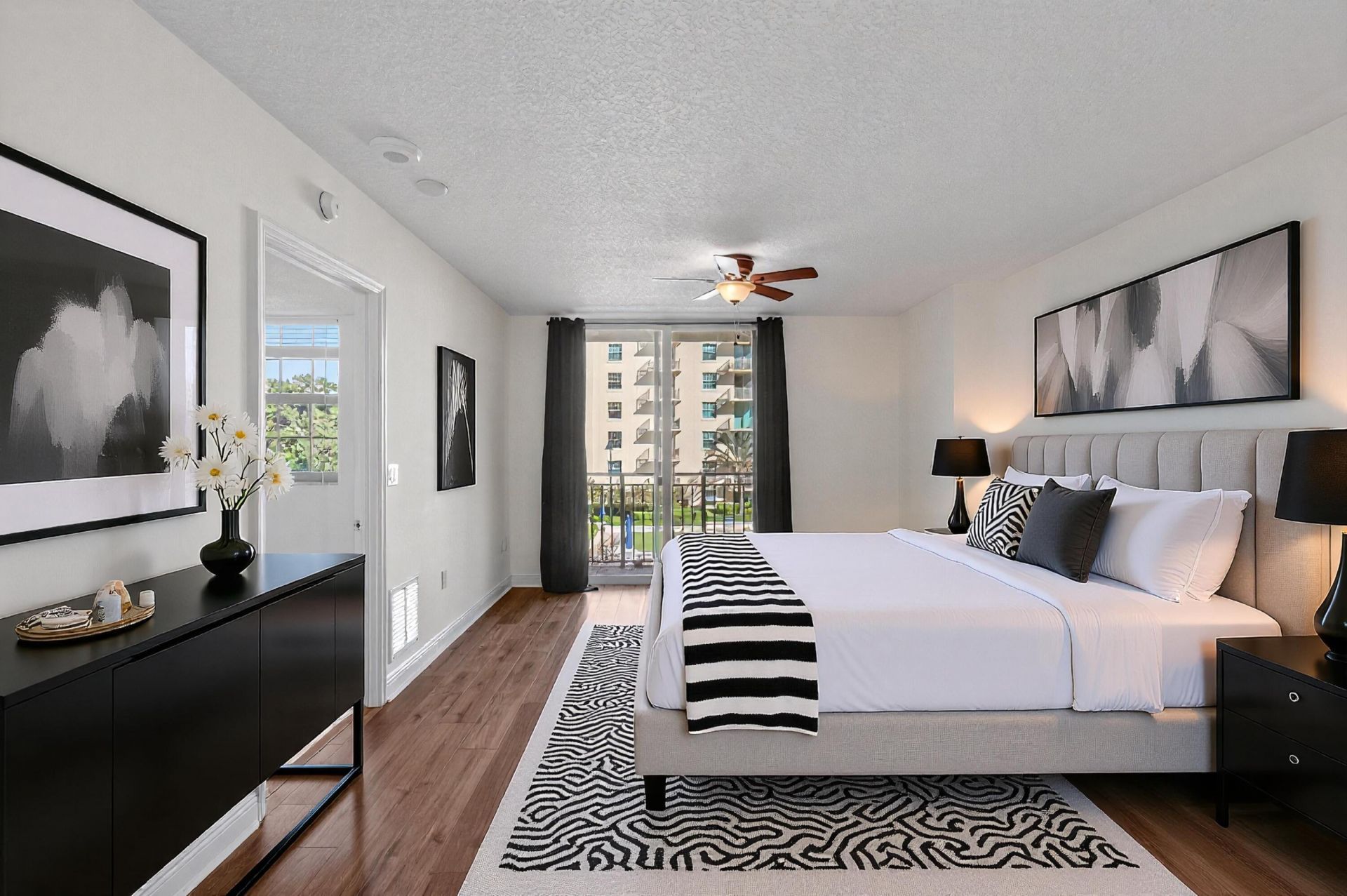 610 Clematis Street, Unit 433, West Palm Beach, FL 33401 Photo