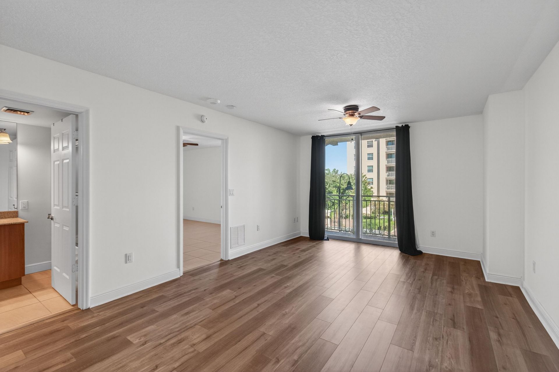 610 Clematis Street, Unit 433, West Palm Beach, FL 33401 Photo