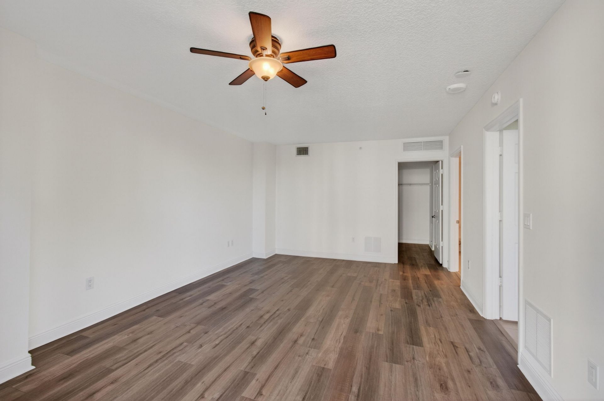 610 Clematis Street, Unit 433, West Palm Beach, FL 33401 Photo