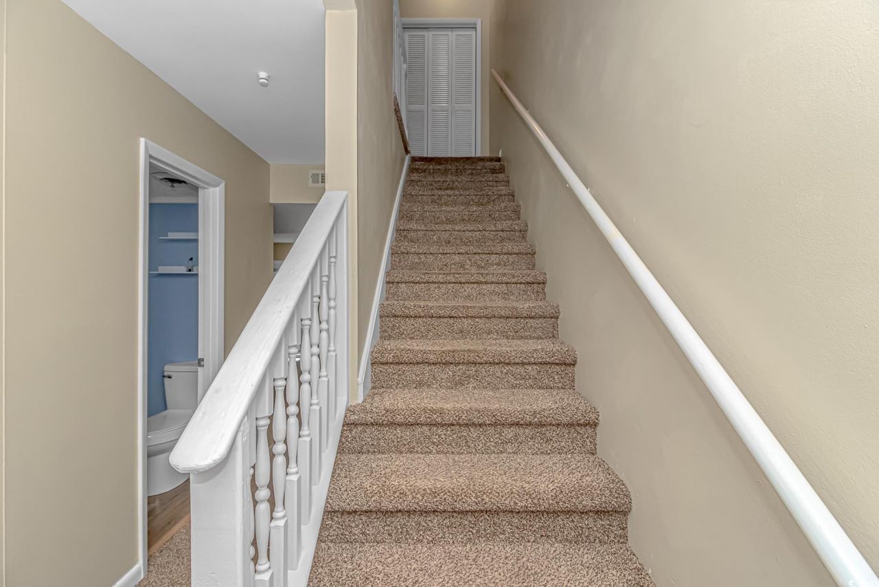 2701 Hillside Dr. S Photo 15