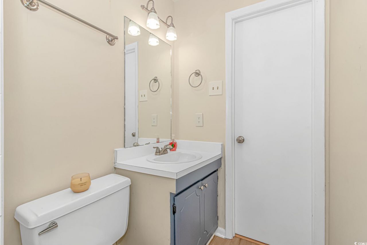 2701 Hillside Dr. S Photo 19