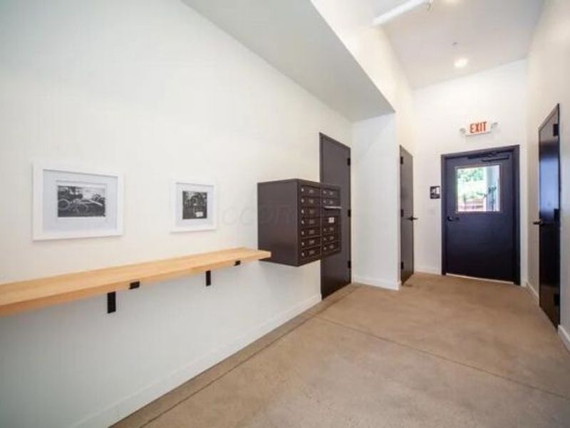 548 W State Street, Columbus, OH 43215 Photo 14