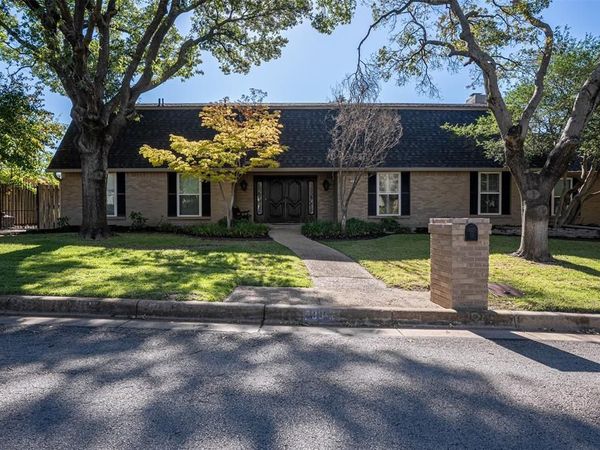 3812 Lands End Street, Fort Worth, TX 76109
