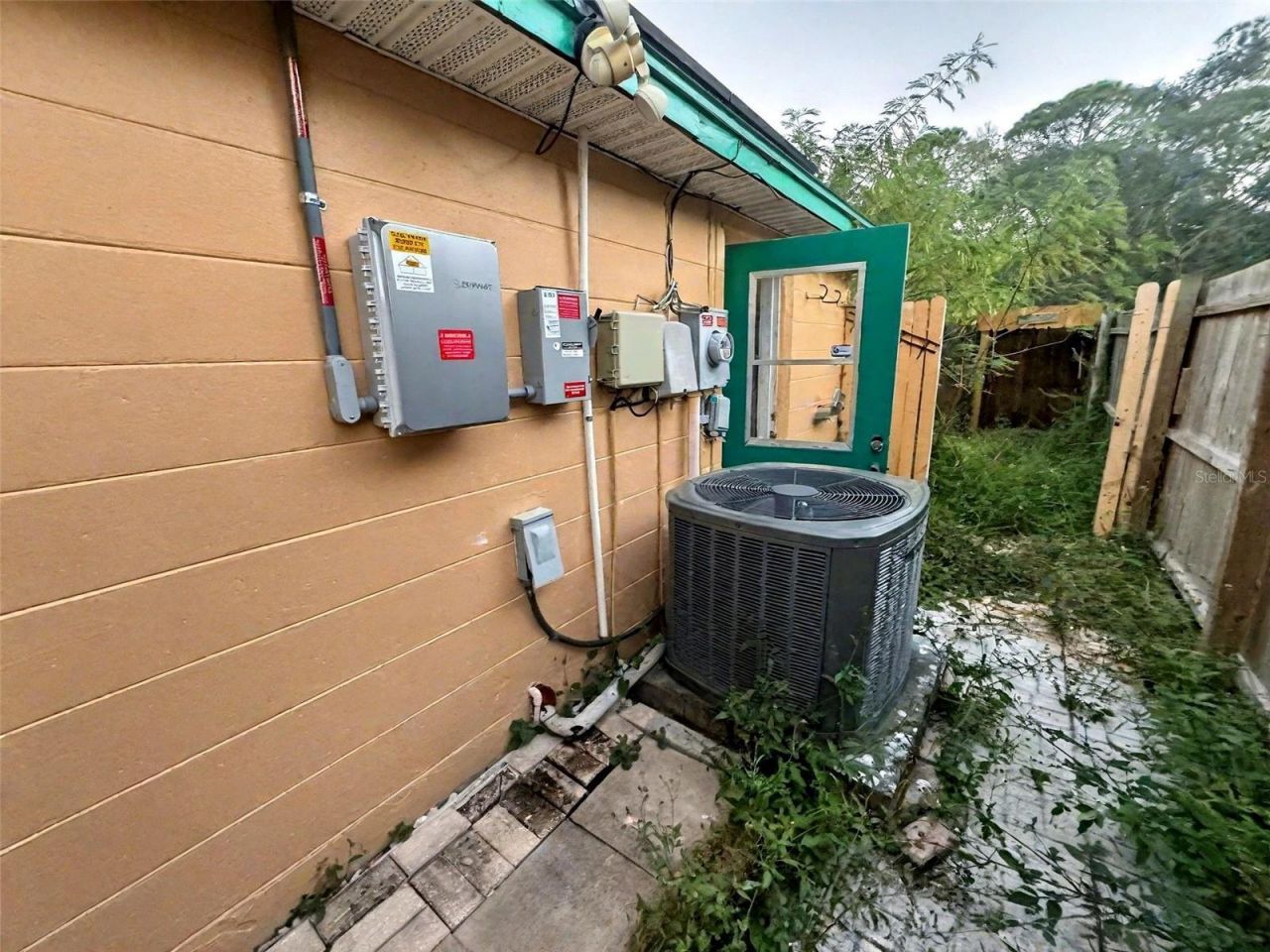 6134 Westport Drive, Port Richey, FL 34668 Photo